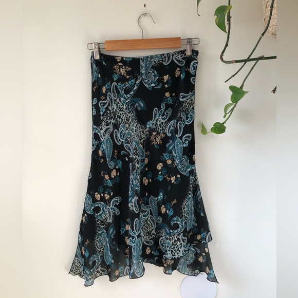 vamp Dresses & Skirts - Vintage Vamp midi